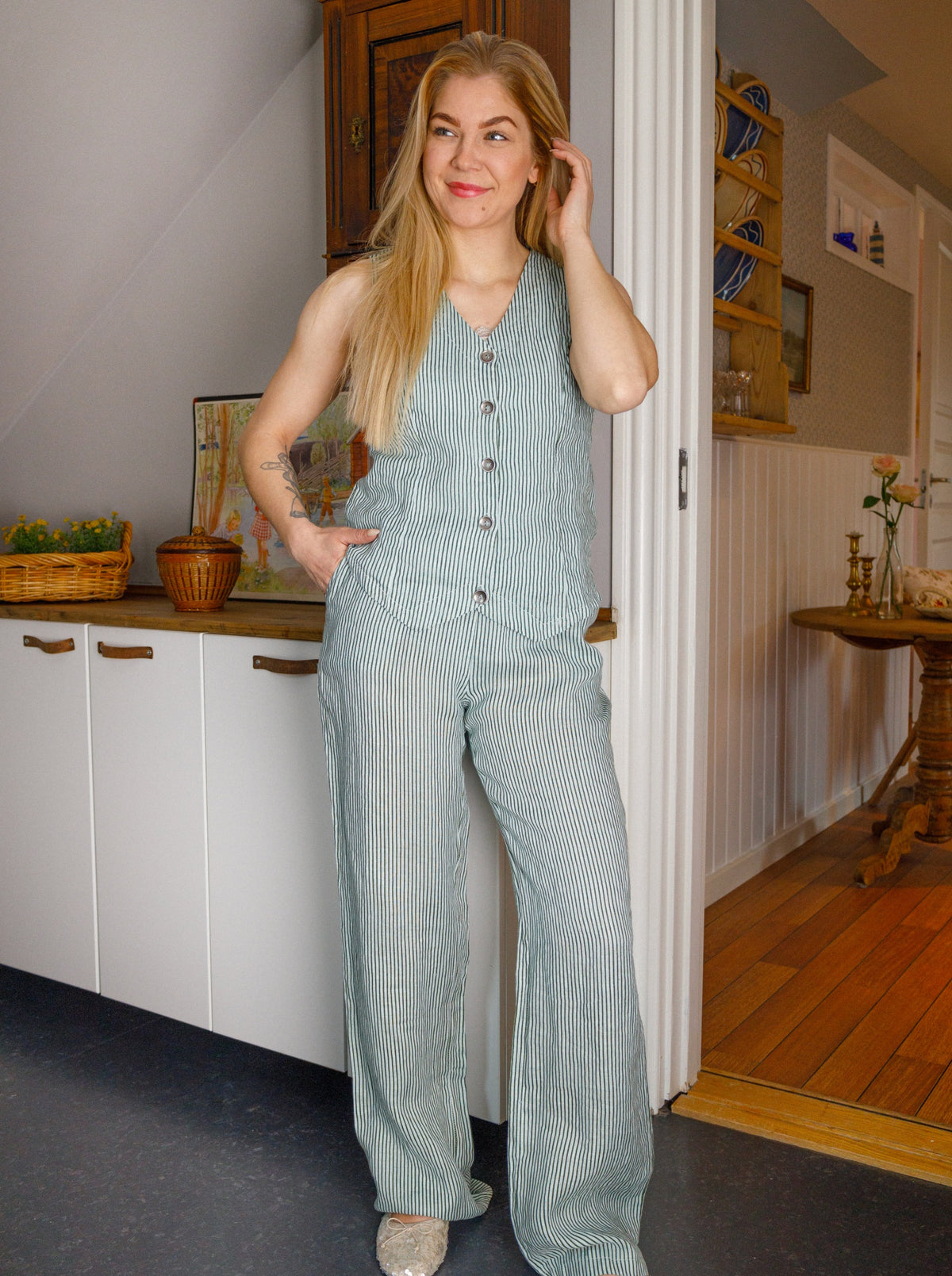 BCMELINA wide linen pant - Safari Green - Black Colour